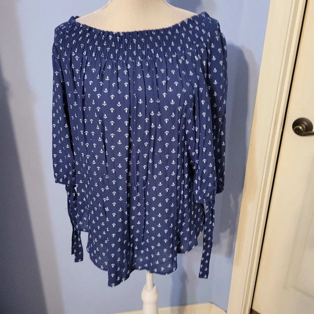 Counterparts Medium Womens Blouse